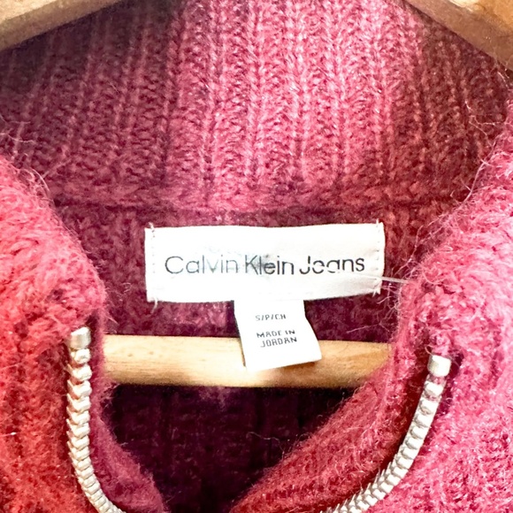 Calvin Klein Zipper Front Sweater| Pre-Loved CK Maroon Sweater Size: S | - Picture 3 of 8